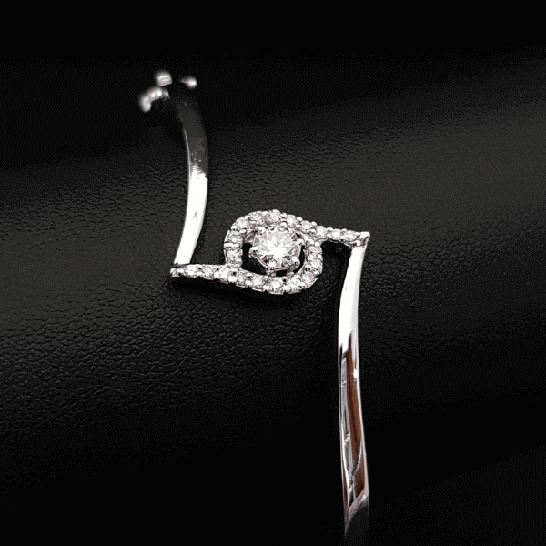 Latest Diamond Bracelet Design - ডায়মন্ডের বা হীরার ব্রেসলেট